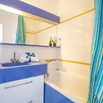 Appartement Le Village - C4324 By Interhome Saint-Raphaël