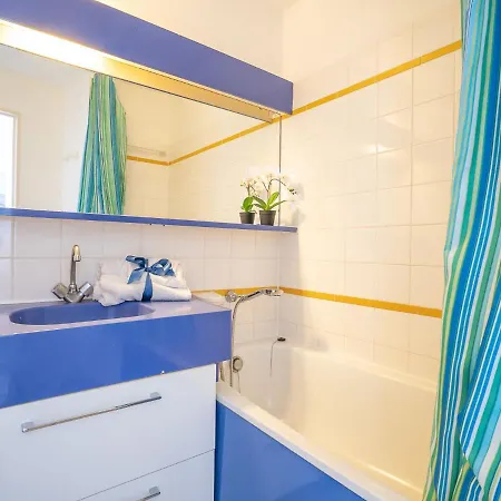 شقة Le Village - C4324 By Interhome Saint-Raphaël